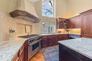 646 Highview Ave, Glen Ellyn, IL 60137 - Photo 7