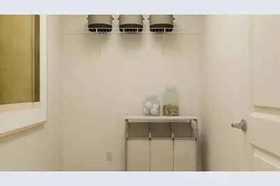 158 E Berkshire Drive, Crystal Lake, IL 60014 - Photo 19