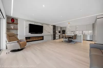 2 Oak Brook Club Drive #C303, Oak Brook, IL 60523 - Photo 13