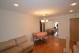 631 Hapsfield Ln, Buffalo Grove, IL 60089 - Photo 3