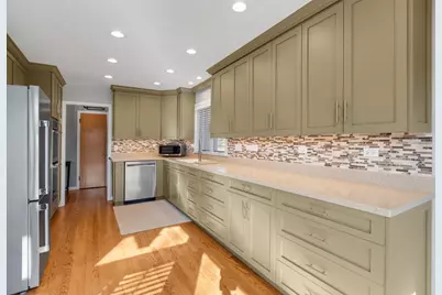 241 Lincoln Street, Glenview, IL 60025 - Photo 11