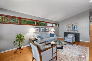 241 Lincoln St, Glenview, IL 60025 - Photo 7