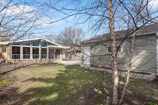 241 Lincoln St, Glenview, IL 60025 - Photo 31