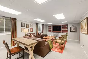 241 Lincoln St, Glenview, IL 60025 - Photo 25