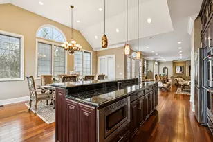 4229 Dempster St, Skokie, IL 60076 - Photo 21