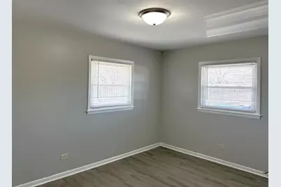 9709 Lorraine Drive #7, Countryside, IL 60525 - Photo 13