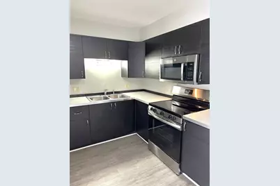 9709 Lorraine Drive #7, Countryside, IL 60525 - Photo 3