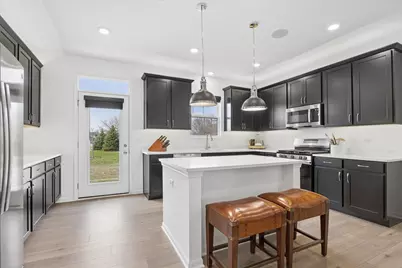 4474 Chelsea Manor Circle, Aurora, IL 60504 - Photo 7