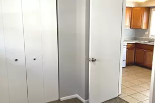 13055 S Buffalo Ave, Chicago, IL 60633 - Photo 7