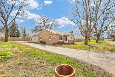 106 E Harrison Street, Catlin, IL 61817 - Photo 1