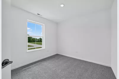 168 E Berkshire Drive, Crystal Lake, IL 60014 - Photo 15