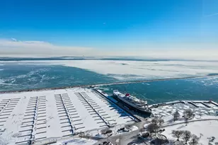 155 N Harbor Dr, Chicago, IL 60601 - Photo 17