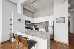 124 W Polk St, Chicago, IL 60605 - Photo 9