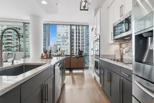 1235 S Prairie Ave, Chicago, IL 60605 - Photo 11