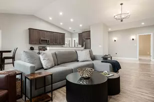 6254 White Berry Ln, Loves Park, IL 61111 - Photo 7