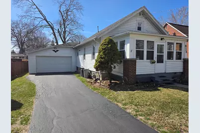 813 E 15th Street, Sterling, IL 61081 - Photo 1