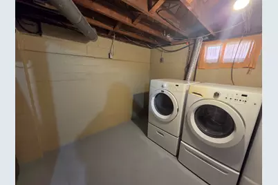 813 E 15th Street, Sterling, IL 61081 - Photo 11