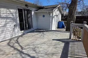 813 E 15th St, Sterling, IL 61081 - Photo 19