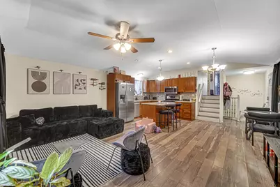 10339 S Calumet Avenue, Chicago, IL 60628 - Photo 3