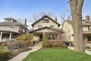 729 Lincoln St, Evanston, IL 60201 - Photo 1