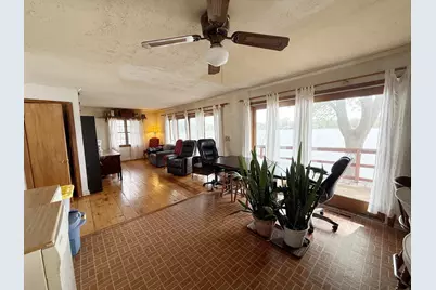 33498 N Lake Shore Drive, Grayslake, IL 60030 - Photo 5