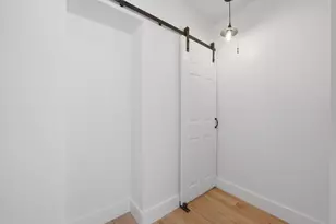 360 W Wellington Ave, Chicago, IL 60657 - Photo 17