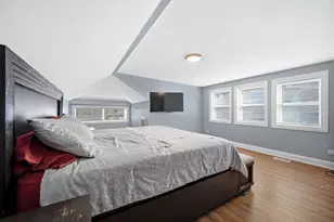 11008 S Wallace St, Chicago, IL 60628 - Photo 9