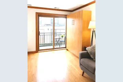 512 W Barry Avenue #205, Chicago, IL 60657 - Photo 3