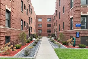 1137 Oak Ave, Evanston, IL 60202 - Photo 1