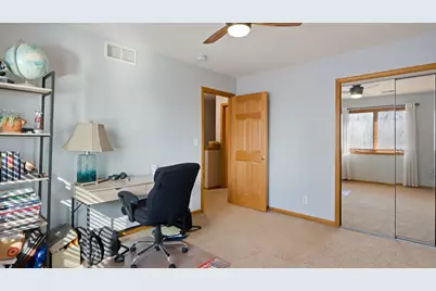 28147 217th Street, Le Claire, IA 52753 - Photo 31