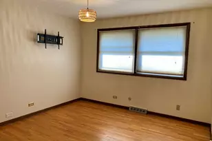 9S174 Nantucket Dr, Darien, IL 60561 - Photo 17