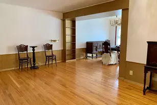 9S174 Nantucket Dr, Darien, IL 60561 - Photo 3