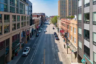 3219 N Clark St, Chicago, IL 60657 - Photo 5