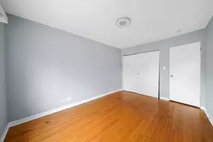 7006 S Cregier Ave, Chicago, IL 60649 - Photo 11