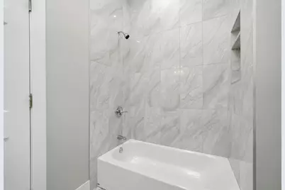 8839 S Colfax Avenue, Chicago, IL 60617 - Photo 27