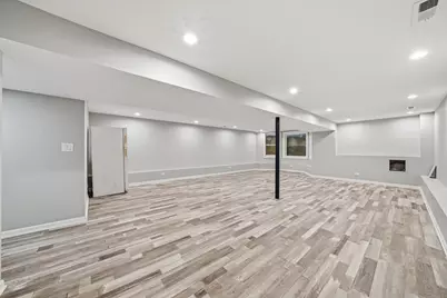 8839 S Colfax Avenue, Chicago, IL 60617 - Photo 15