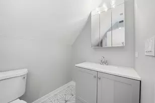 8839 S Colfax Ave, Chicago, IL 60617 - Photo 13