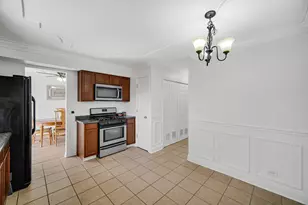 1185 Norwood Ln, Aurora, IL 60504 - Photo 9