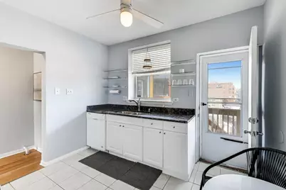 1228 W Sunnyside Avenue #3W, Chicago, IL 60640 - Photo 7