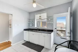 1228 W Sunnyside Ave, Chicago, IL 60640 - Photo 7