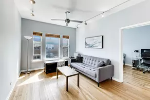 1228 W Sunnyside Ave, Chicago, IL 60640 - Photo 3