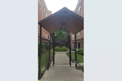 1657 W Pratt Boulevard #2B, Chicago, IL 60626 - Photo 1