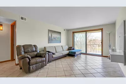 10985 S 84th Avenue #3B, Palos Hills, IL 60465 - Photo 3