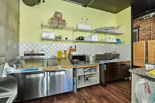 2607 W Peterson Ave, Chicago, IL 60659 - Photo 15