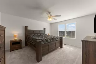 2233 Olive Ln, Yorkville, IL 60560 - Photo 17