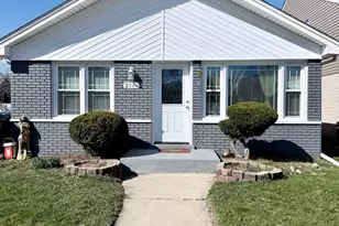 2840 140th St, Blue Island, IL 60406 - Photo 1