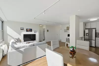 3900 N Lake Shore Drive #9D, Chicago, IL 60613 - Photo 7