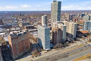 3900 N Lake Shore Dr, Chicago, IL 60613 - Photo 33