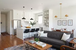 2140 W Schiller St, Chicago, IL 60622 - Photo 9