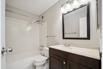 2740 N Pine Grove Avenue #6B, Chicago, IL 60614 - Photo 7